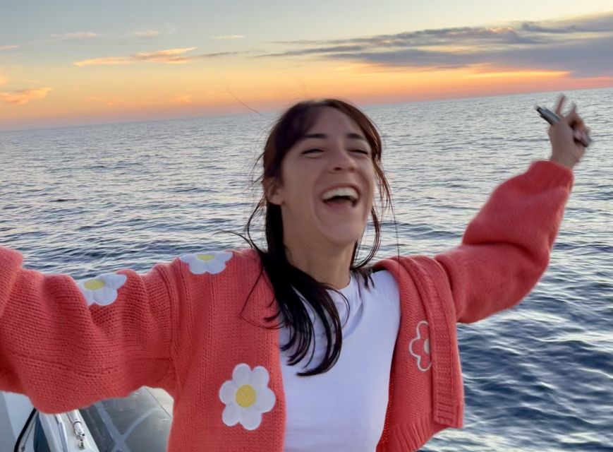 Nice: Sunset Boat Tour with Wine and Local Snacks - Why this sunset cruise works in 90 minutes