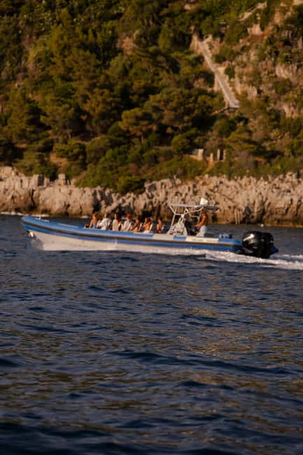 Nice: Sunset Boat Tour with Wine and Local Snacks - Villefranche Bay apéritif, Niçois snacks, and snorkeling