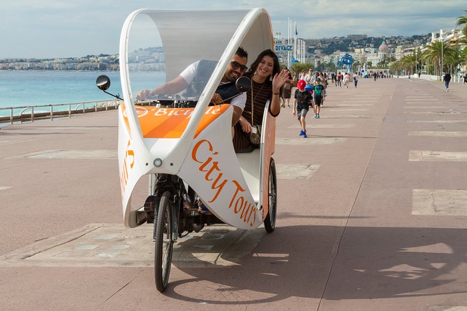 Nice: Visit of Nice by electrically assisted bike taxi 1 hour. - Old Nice and Place Rossetti: narrow lanes, quick snacks, real atmosphere