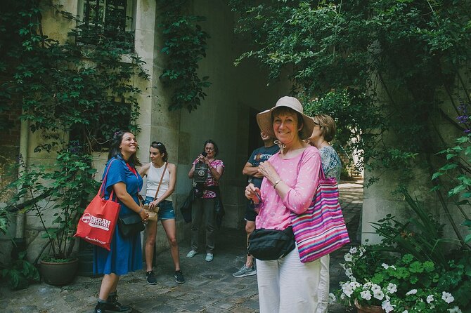 Night Out in Paris: Boho Vibes & City Lights - How this Paris night walk feels, and why it works so well