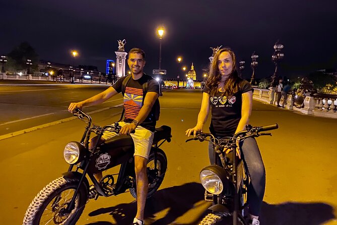 Night / Sunset Tour of Paris in Electric Bike - Getting Comfortable on the Bike at XL Tour