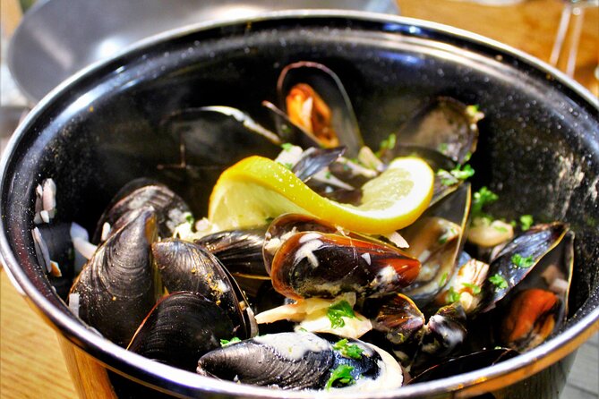 NO DIET CLUB - Unique food tour in Bordeaux ! - What the Small Group Size Really Changes
