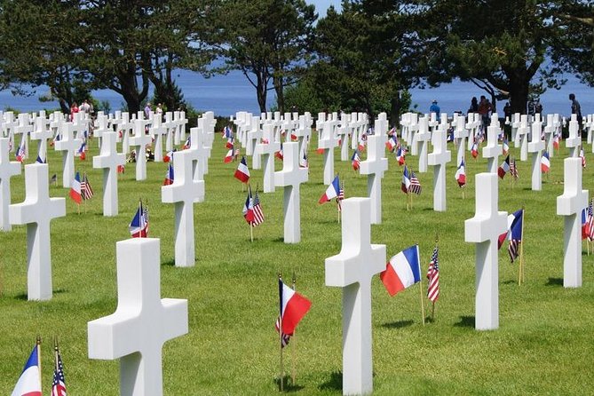 Normandy American & British DDay Beaches Halfday Tour from Bayeux - Timing tips: afternoon crowds and how to plan your day