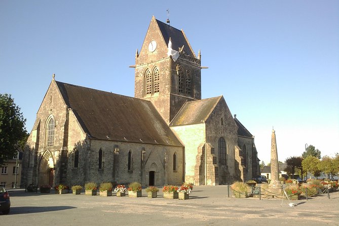 Normandy American D-Day Experience - Group tour from Bayeux - The Bayeux start that sets the tone