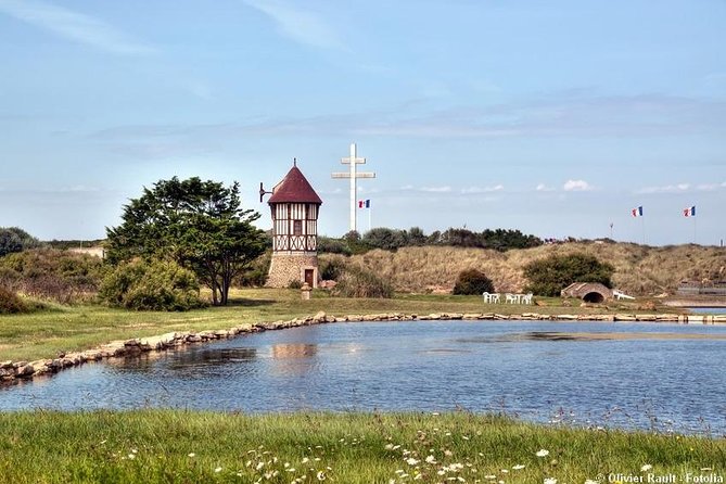 Normandy Battlefields Half Day Tour - Canadian World War II Sites - Timing and transport from Bayeux: what a 5-hour day really means