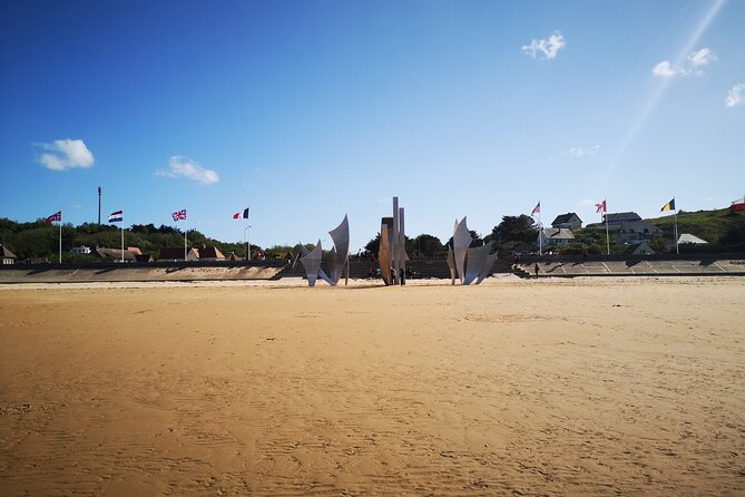 Normandy U.S. D-Day Sites Half Day Tour From Bayeux - Transport in an air-conditioned minivan, and why it matters