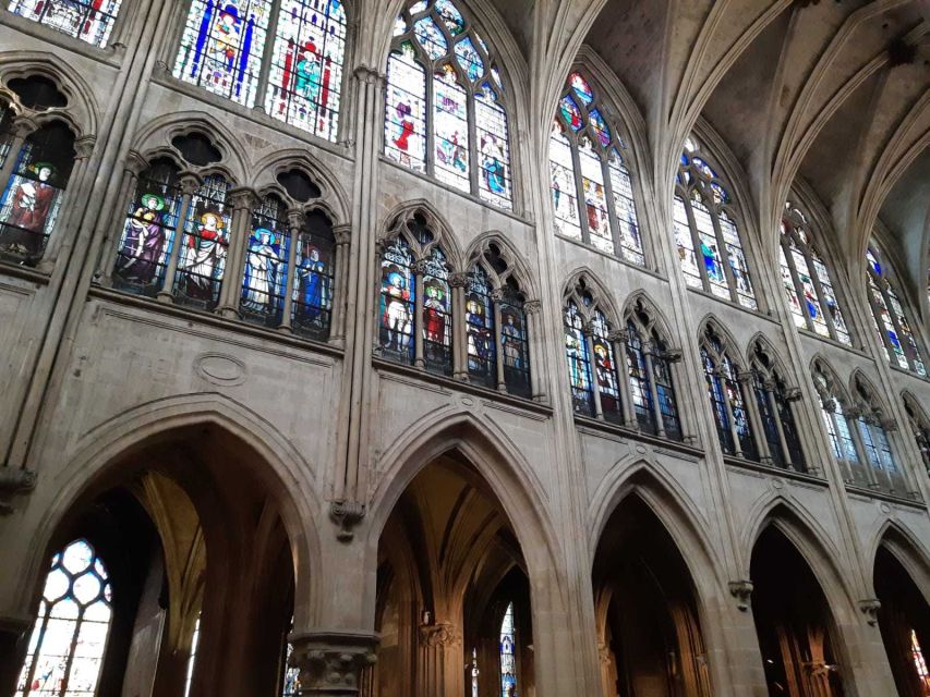 Notre-Dame Cathedral Private tour - Inside Notre-Dame: how the guide turns stone into a story