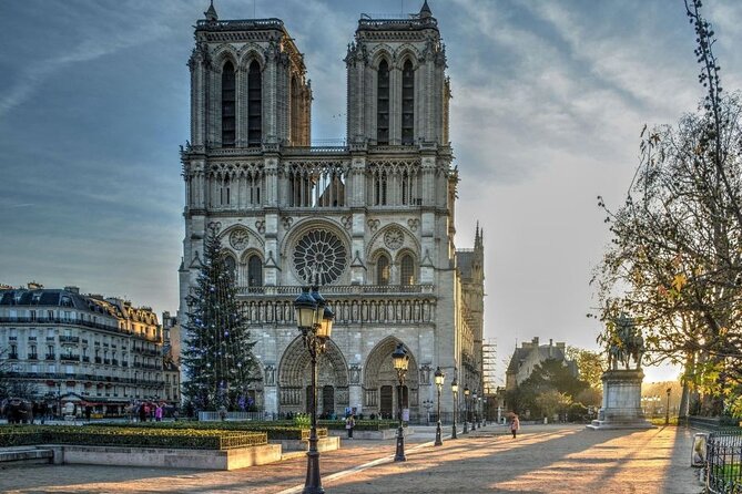 Notre Dame de Paris Interior Guided Tour - The heart of the tour: gargoyles, preservation, and what the guide points at