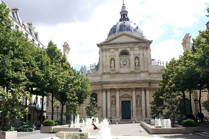 Notre Dame Mystery and Latin Quarter Walking Tour - Pacing, photos, and the small-group advantage