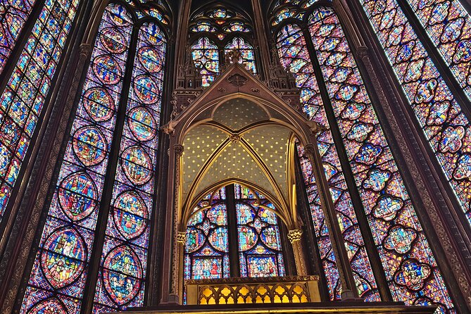 Notre Dame Paris Outdoor Tour with Crypt Entry - Group Size, Guide Style, and Why It Matters