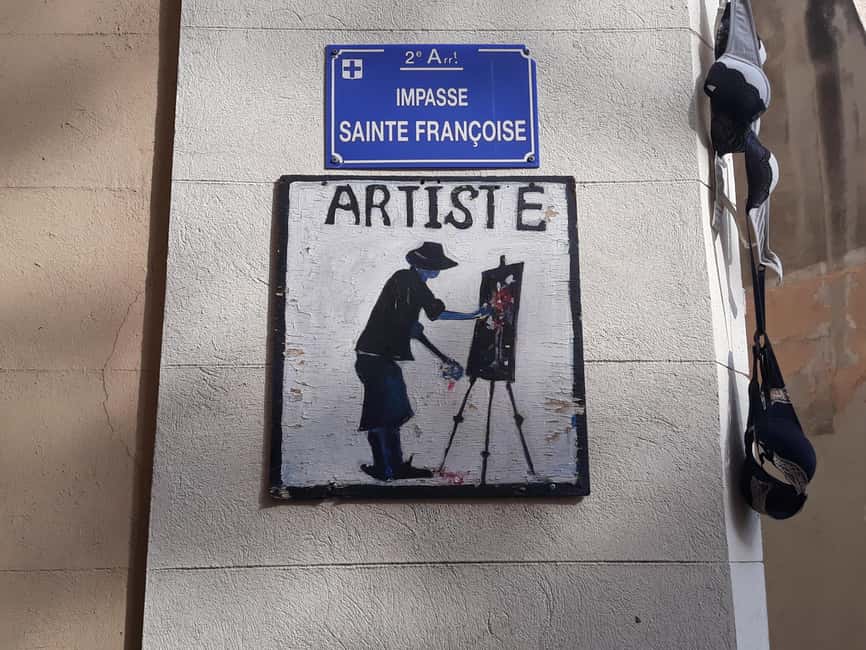 "Old Marseille" district tour and treasure hunt - From Hôtel de Ville to Fort St Jean: A Manageable Route with Meaningful Stops