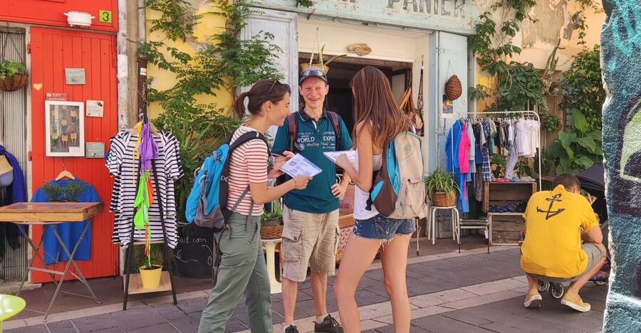 "Old Marseille" district tour and treasure hunt - Pace, Group Size, and Why It Feels Friendly Instead of Crowded