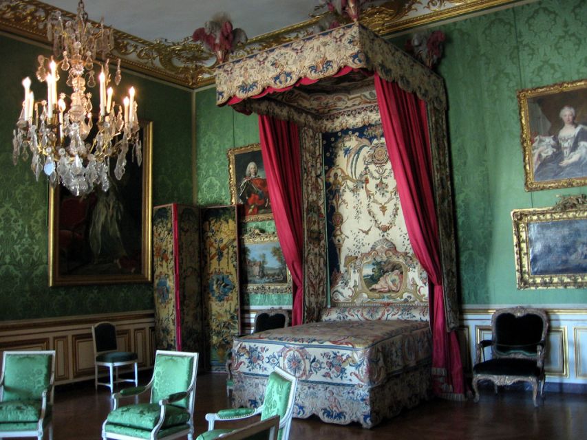 Palace of Versailles Guided Afternoon Tour from Paris - Coach ride out of Paris, with a clear start point
