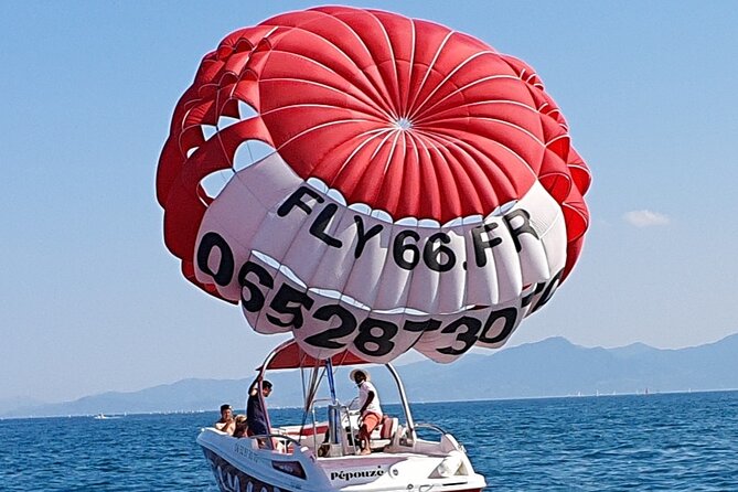 Parasailing - From takeoff to the gliding phase: the 200-meter cable experience