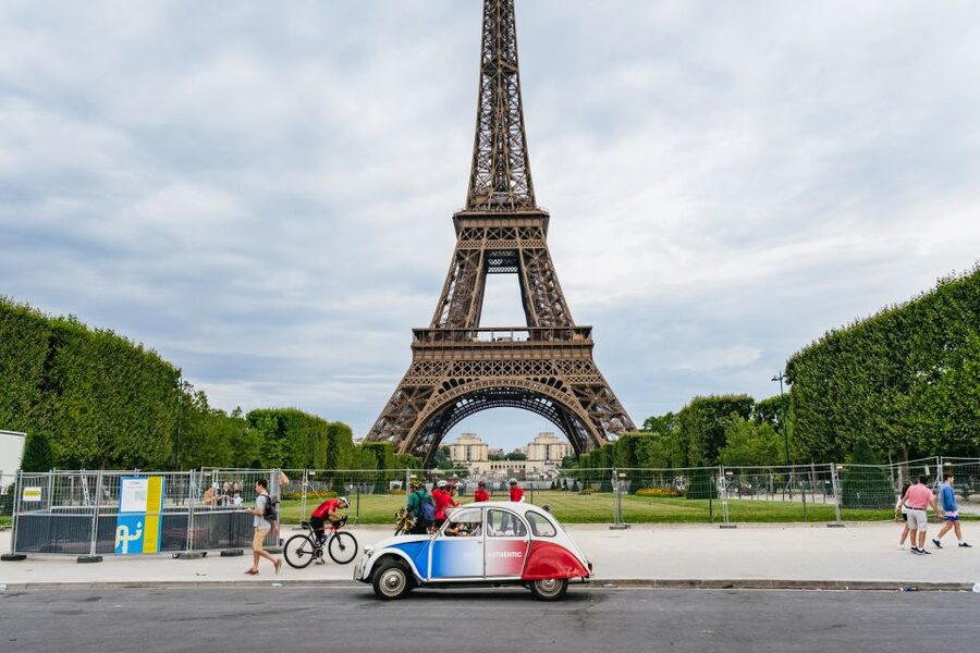 Paris: 1-Hour Vintage Citroen 2CV Tour - How the 1-Hour 2CV Tour Fits Into a Paris Day