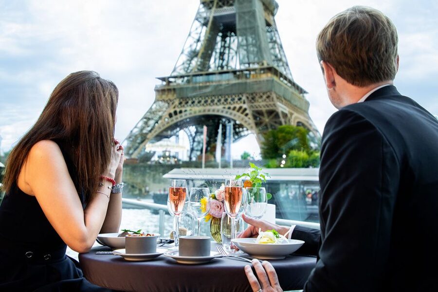 Paris: 3-Course-Dinner Cruise with Wine on the Seine River - Champagne at the Front Table: Is the Extra Worth It?