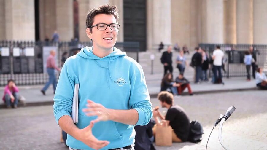 Paris 4-Hour Bike Tour: Off the Beaten Path - The crepe and coffee break: the smart pause that keeps the tour moving