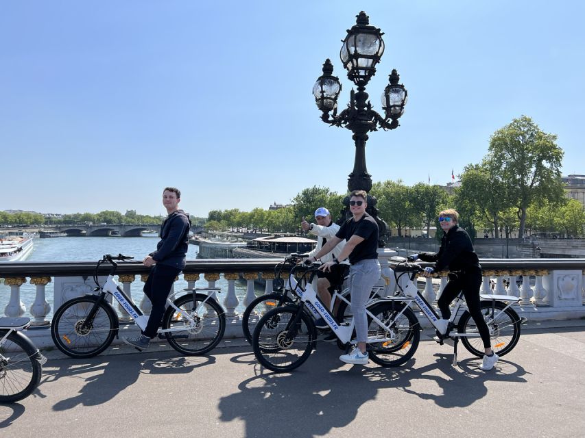 Paris: Afternoon E-Bike Guided Small Group Tour - Champs-Élysées and Place de la Concorde: big boulevard energy, controlled pacing