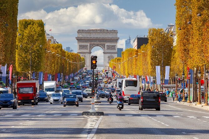 Paris Airport Private Transfer to City Center - English support and how much “guide” you should expect