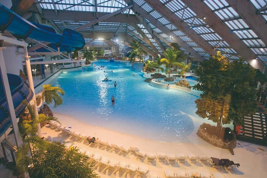 Paris: Aquaboulevard Water Park Entrance Ticket - Key things that make Aquaboulevard worth your time