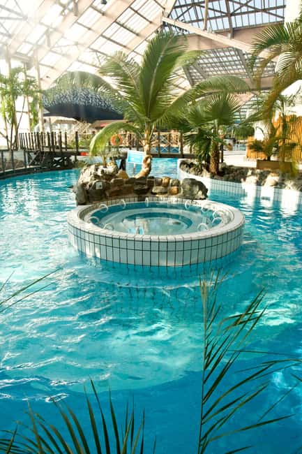 Paris: Aquaboulevard Water Park Entrance Ticket - Entering Aquaboulevard: scan in fast, then respect the swimwear rules
