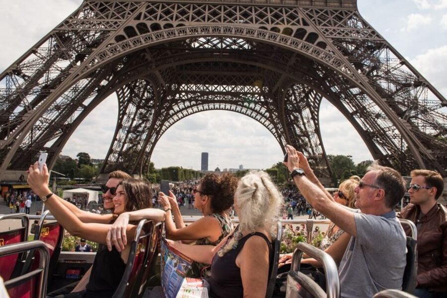 Paris: Arc de Triomphe Ticket & Big Bus Hop-on Hop-off Tour - Timing tactics: one loop first, then choose