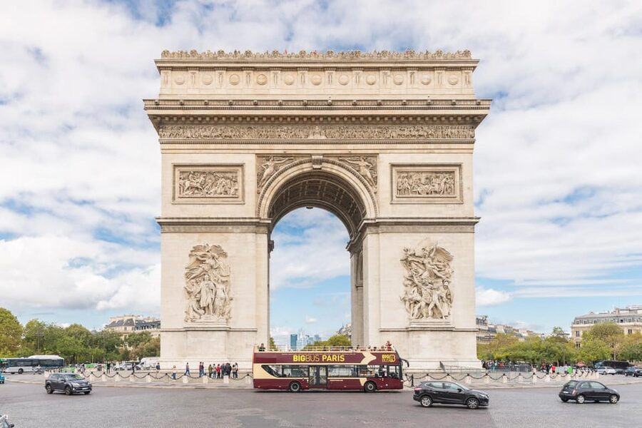 Paris: Arc de Triomphe Ticket & Big Bus Hop-on Hop-off Tour - Big Bus hop-on hop-off route: how to build your day