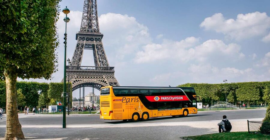 Paris: Audio-Guided Bus Tour & Seine River Cruise - The 1.5-hour coach loop: Eiffel Tower and Champs-Élysées without the guesswork