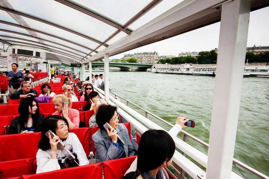 Paris: Audio-Guided Bus Tour & Seine River Cruise - Sound and languages: handsets, earphones, and making sure you catch the story