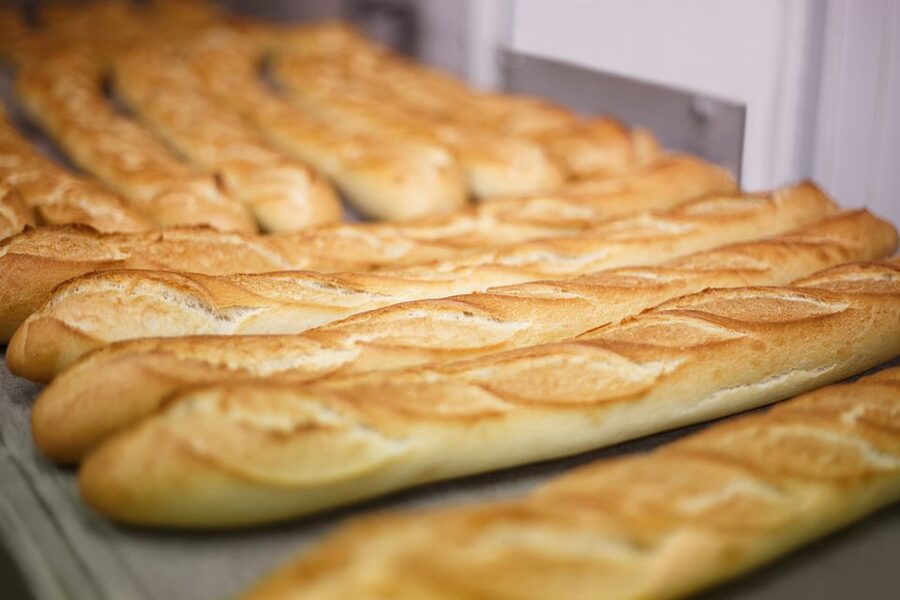 Paris: Behind the Scenes Bakery Tour with Breakfast - Guides, small group vibe, and how the morning stays fun