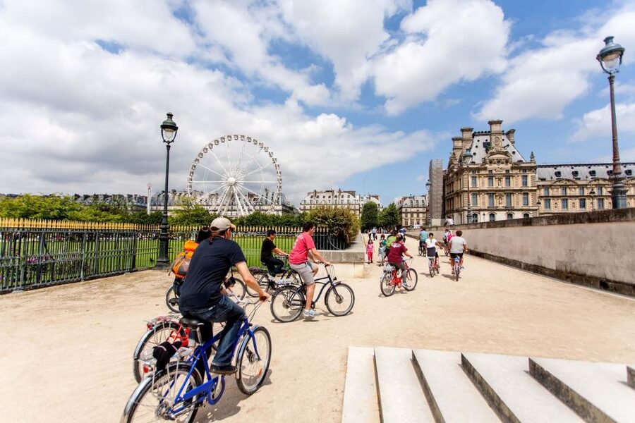 Paris Bike Tour: Eiffel Tower, Place de la Concorde & More - Place de la Concorde: big-open Paris with a story attached