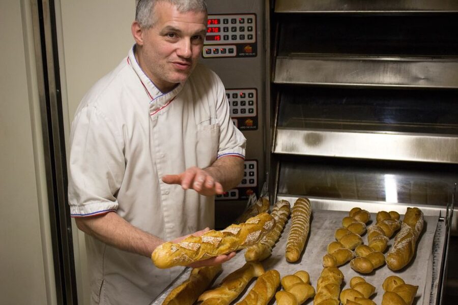 Paris: Bread and Croissant-Making Class - Tasting During the Class: Eat While You Learn