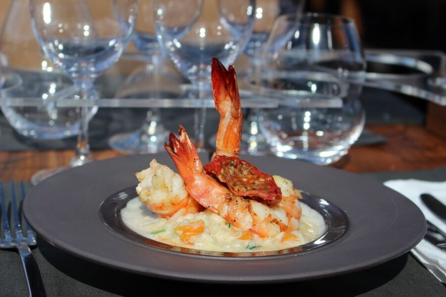 Paris: Bustronome Gourmet Dinner Tour - Should you book the Paris Bustronome Gourmet Dinner Tour?