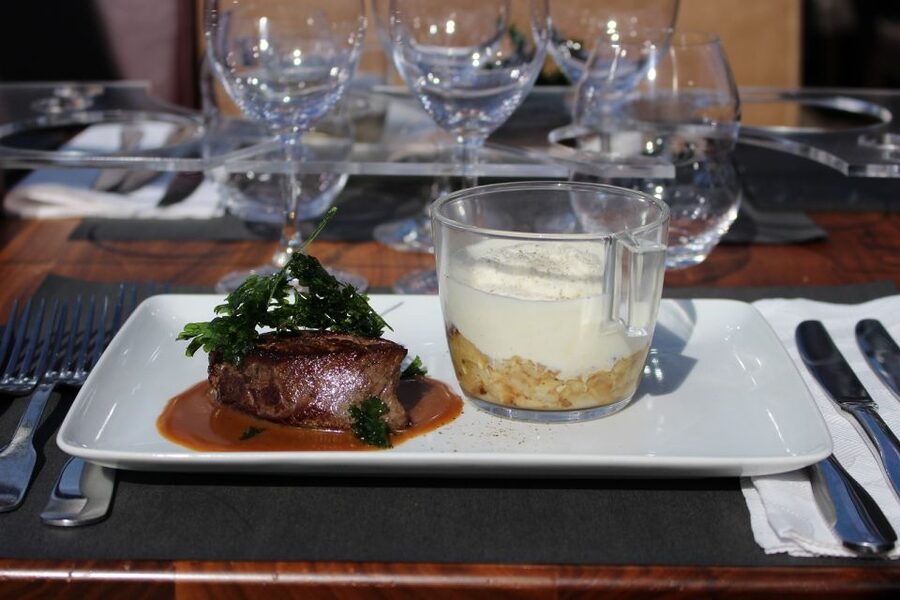 Paris: Bustronome Gourmet Lunch Tour on a Glass-Roof Bus - Price and value: what $66 buys you in real terms