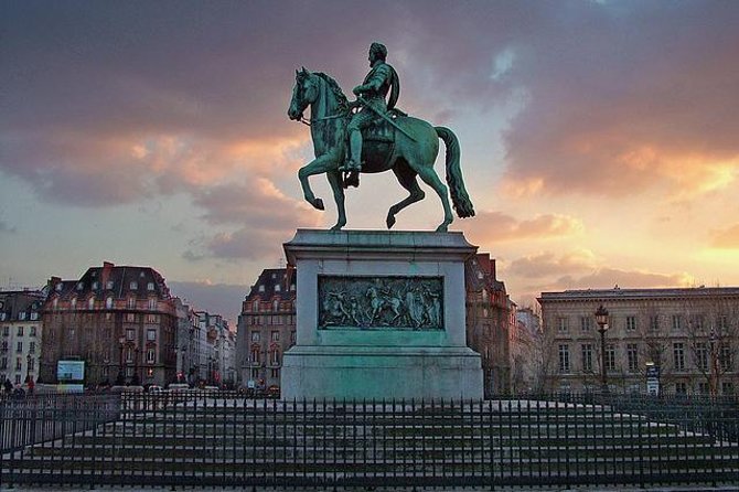 Paris by Night Walking Tour: Ghosts, Mysteries and Legends - A Night Walk Through Paris’s Real Dark Corners