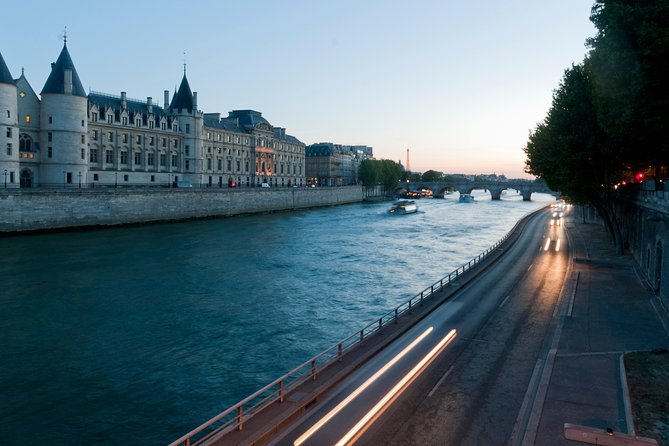 Paris by Night Walking Tour: Ghosts, Mysteries and Legends - Eglise St-Germain l’Auxerrois: St. Bartholomew’s Day Massacre