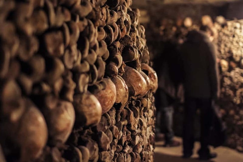 Paris: Catacombs Special Access Tour - Price and Value: Paying for Six-Person Groups and Special Gates