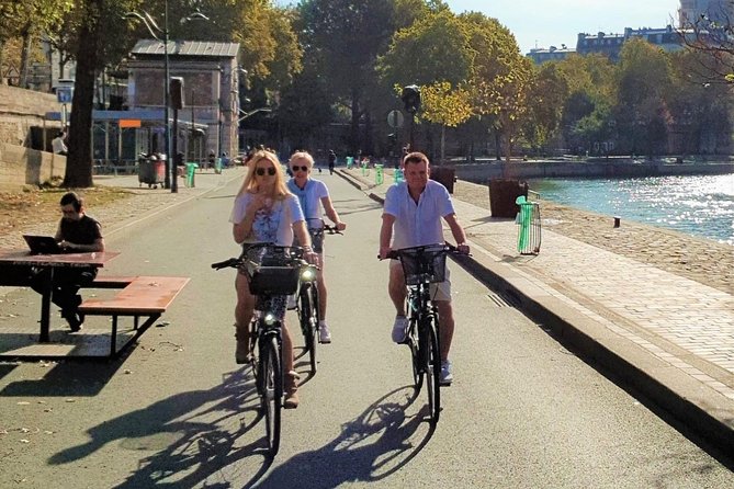 Paris: Charming Nooks and Crannies Bike Tour - Latin Quarter riding: Roman ruins energy and medieval back streets