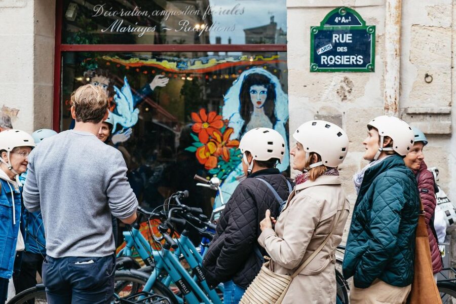 Paris: Charming Nooks and Crannies Bike Tour - Meeting point logistics that prevent stress