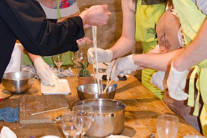 Paris Cheesemaking Workshop including Wine and Cheese Tasting with an Expert - The Backstage Transition and How the Workshop Works