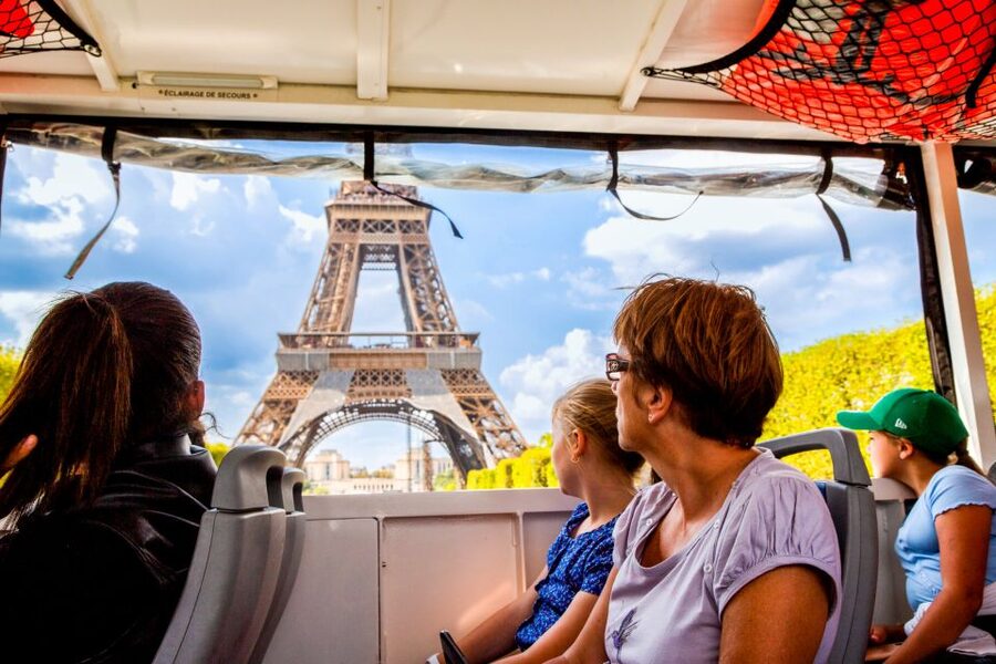 Paris: City and River Seine Tour on an Amphibious Bus - Practical tips: timing, no toilet, and weather-ready clothing