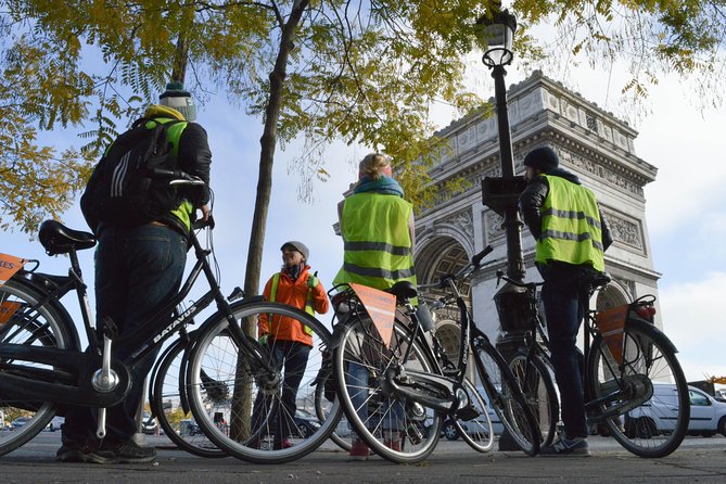 Paris: City Bike Tour on a Dutch Bike - Dutch Bikes, Helmets, and E-Bike Rules You Should Know