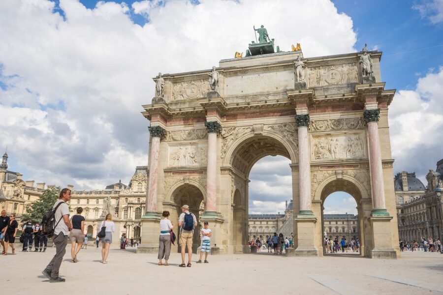 Paris: City Center Group Tour in German - Why this 2-hour city center walk makes Paris click