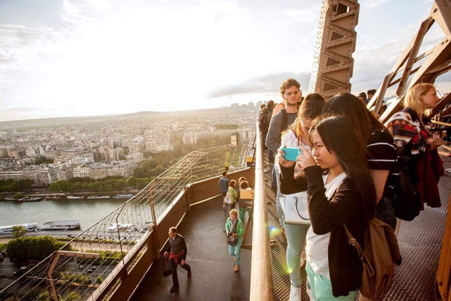 Paris: City Tour by Bus with Eiffel Tower & Optional Summit - Optional summit upgrade: bigger panoramas, more waiting