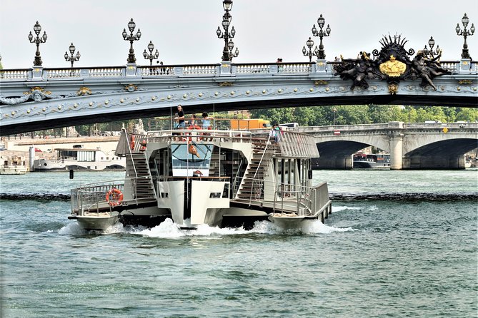 Paris City Tour by Coach with Sightseeing Seine River Cruise - Starting at Place de Sydney, ending at Port de la Bourdonnais