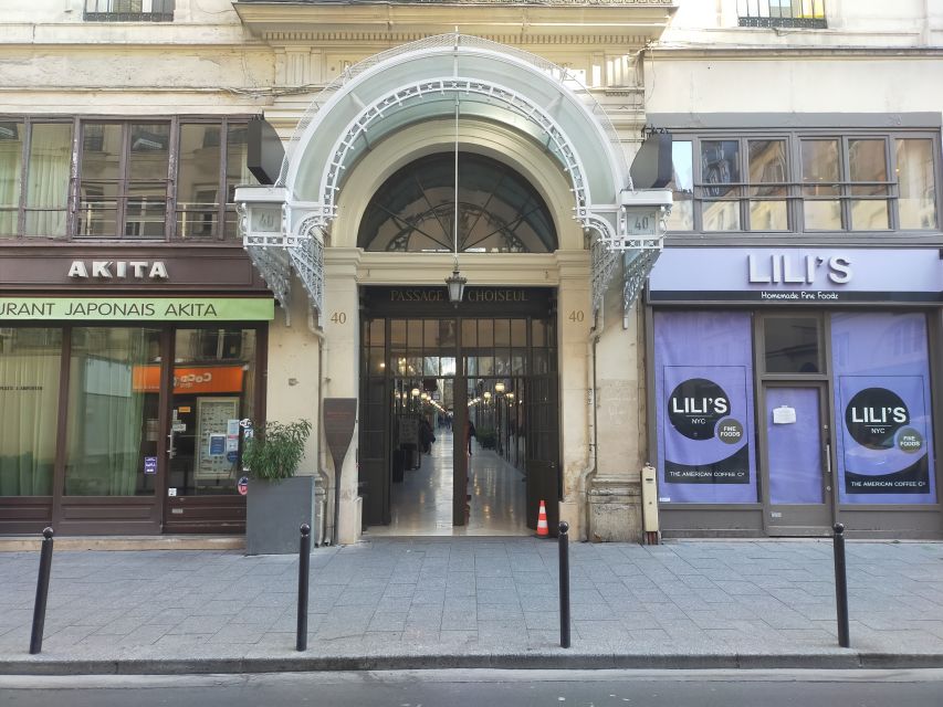 Paris: Covered Passages Walking Tour - Passage des Panoramas: Old-World Charm With Built-In History