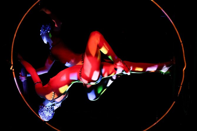 Paris Crazy Horse Cabaret Show - Drinks, Canapés, and Ordering Without Getting Caught Off Guard