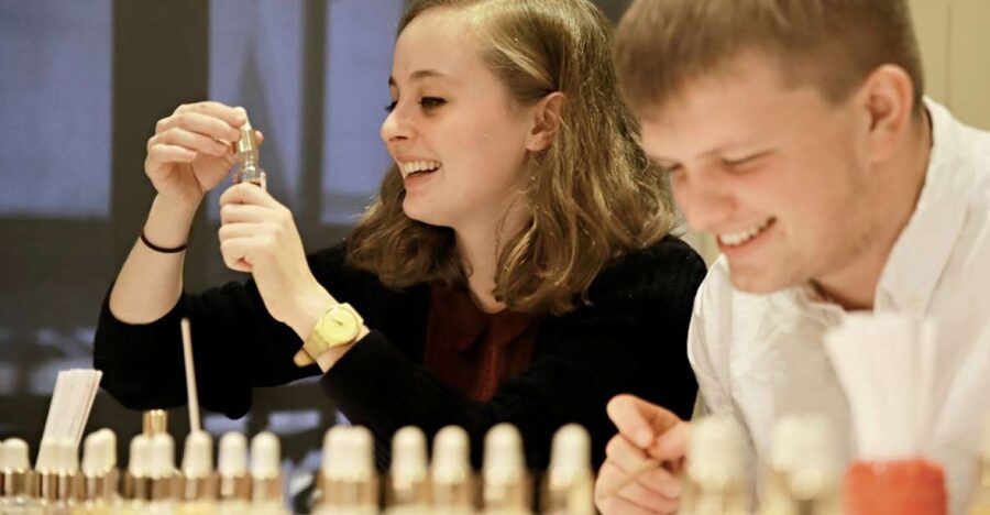 Paris: Create your Signature Scent Perfume Workshop - Testing your blends before you commit