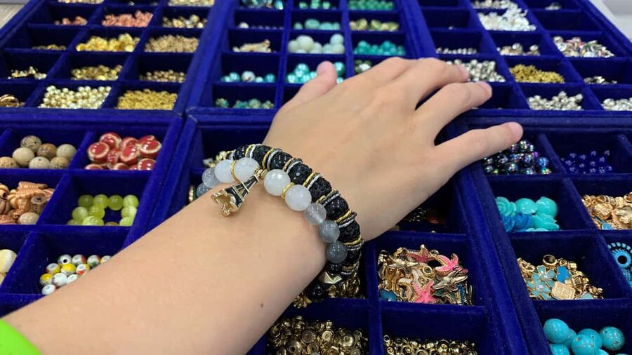 Paris: Custom Souvenir Bracelet Workshop - Practical Considerations Before You Show Up