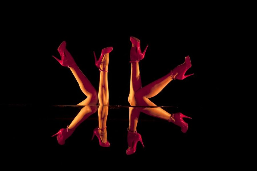 Paris: Dinner at Ginger Restaurant & Show at Crazy Horse - Price and value: what $241 per person really covers